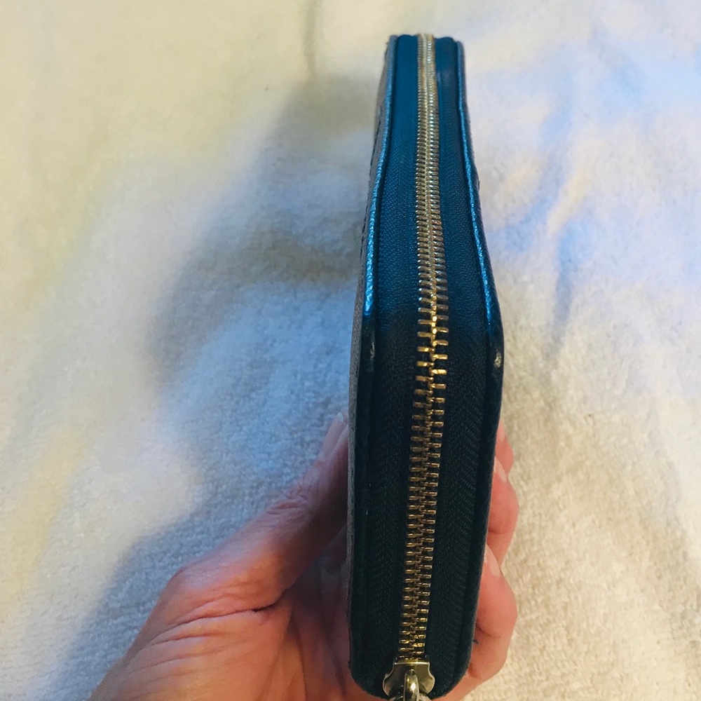 Authentic Coach Wallet - Picture 5 of 5